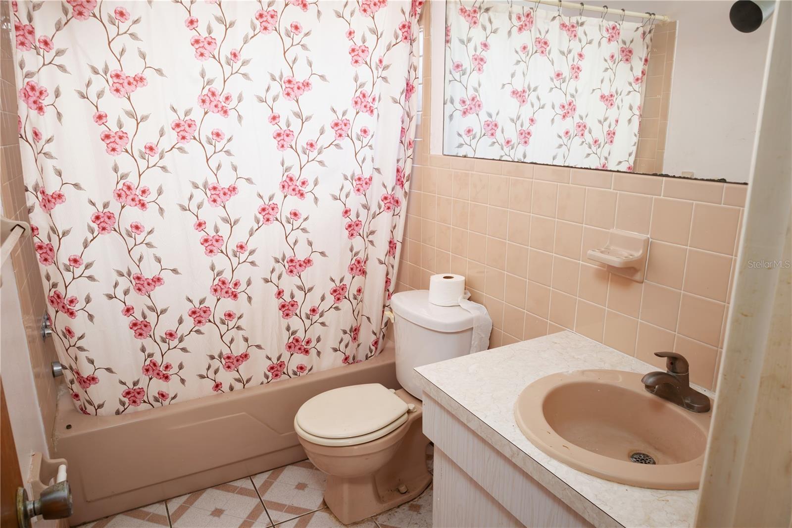 Image 14 of 24 For 5102 Manor Drive