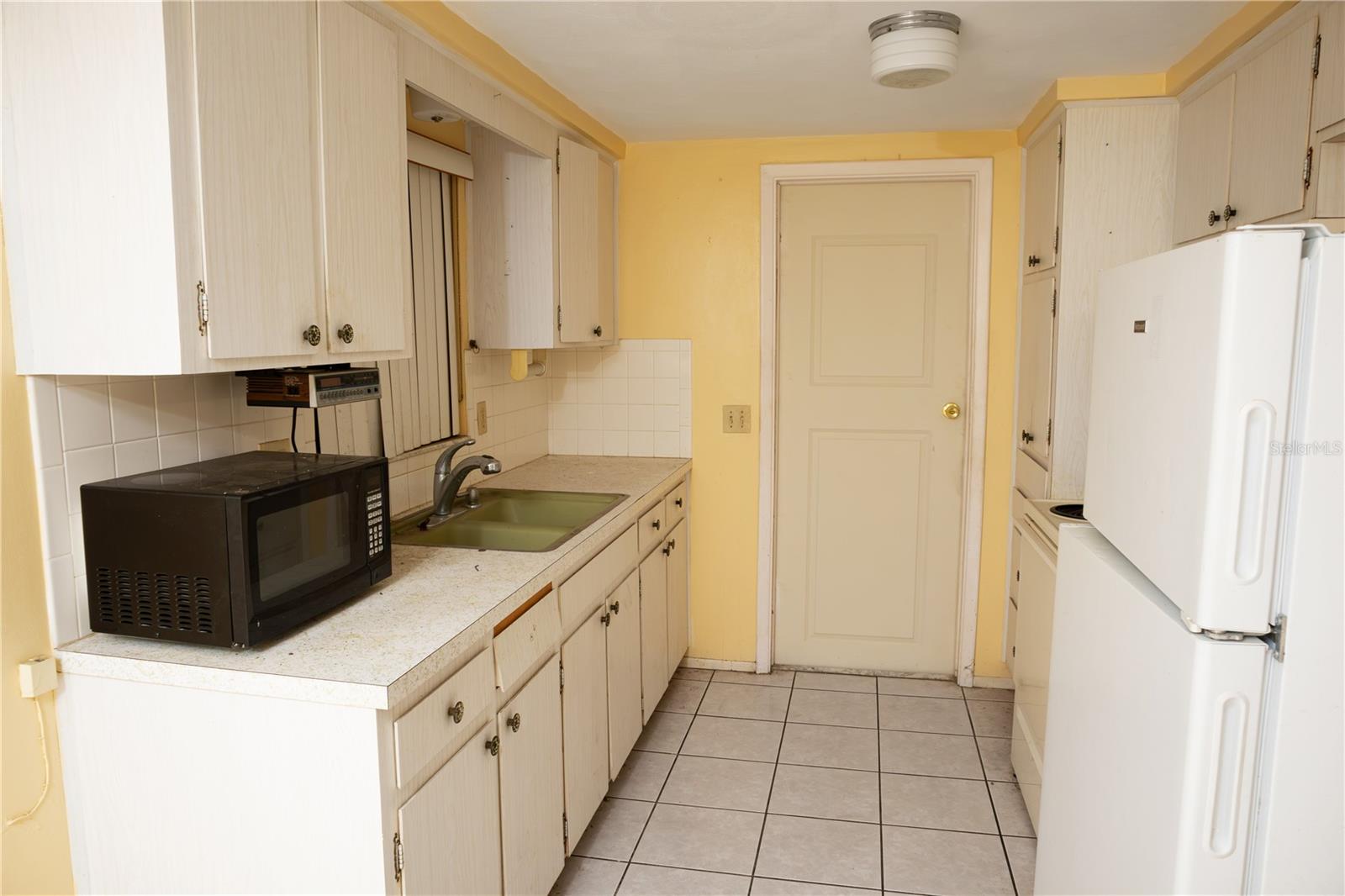 Image 8 of 24 For 5102 Manor Drive