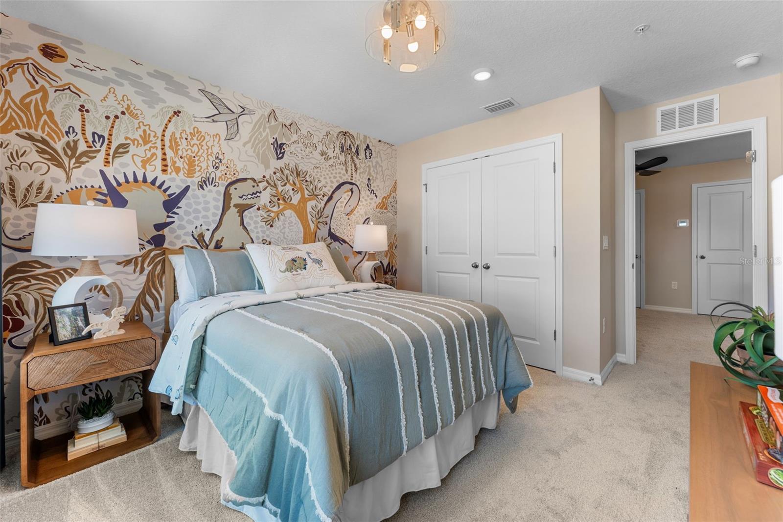 Image 18 of 22 For 707 Blissful Gardens Way