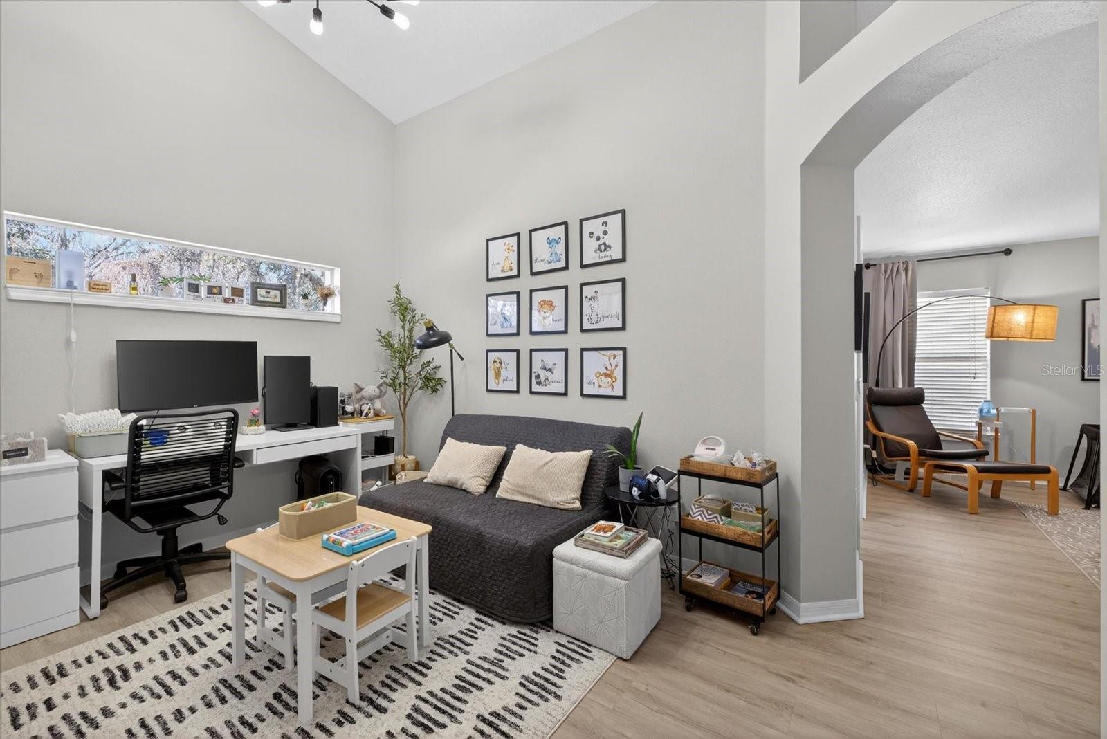 Image 17 of 37 For 5209 Abbey Park Avenue