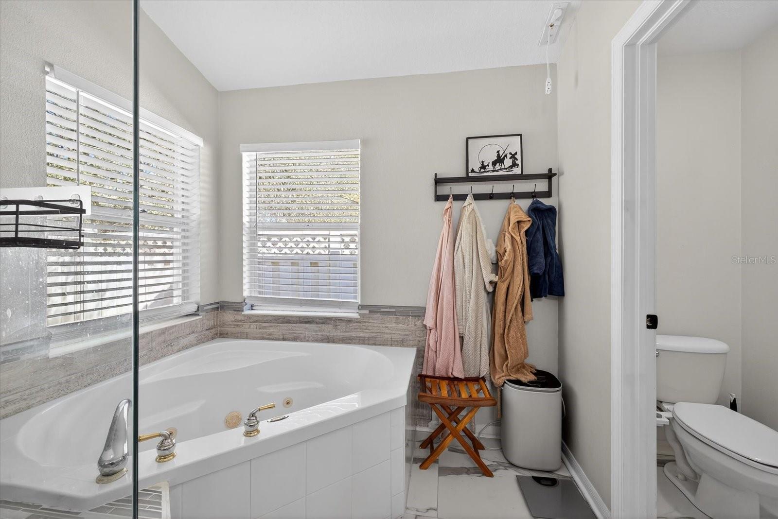 Image 25 of 37 For 5209 Abbey Park Avenue