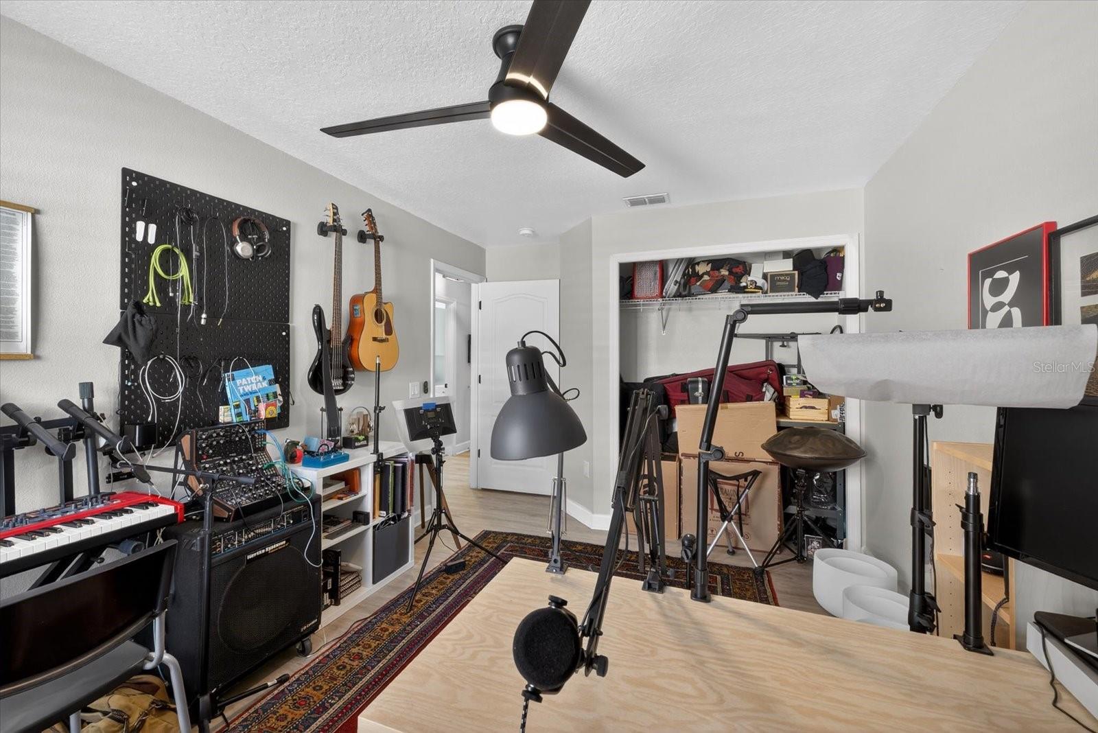 Image 30 of 37 For 5209 Abbey Park Avenue