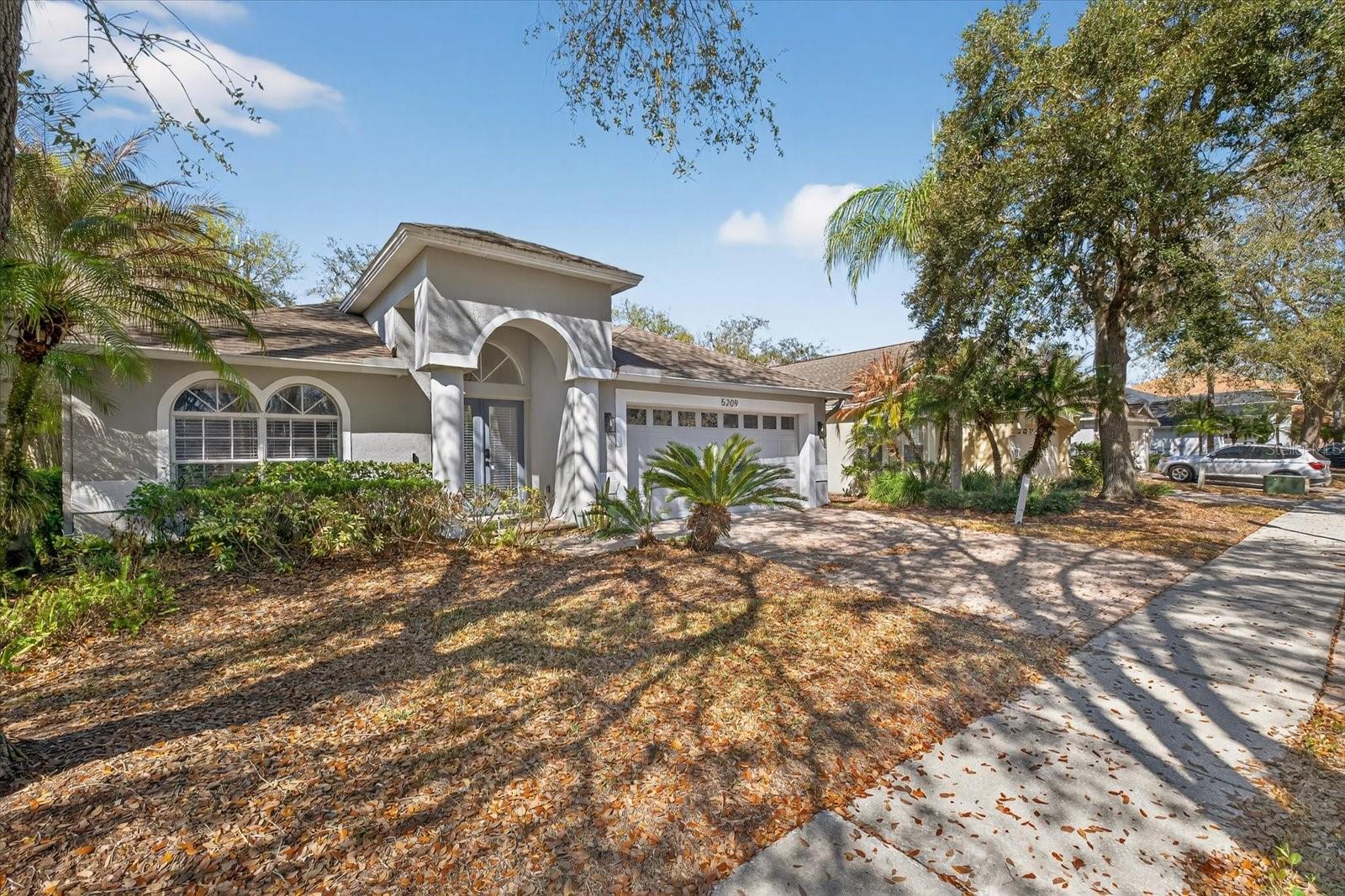 Image 5 of 37 For 5209 Abbey Park Avenue