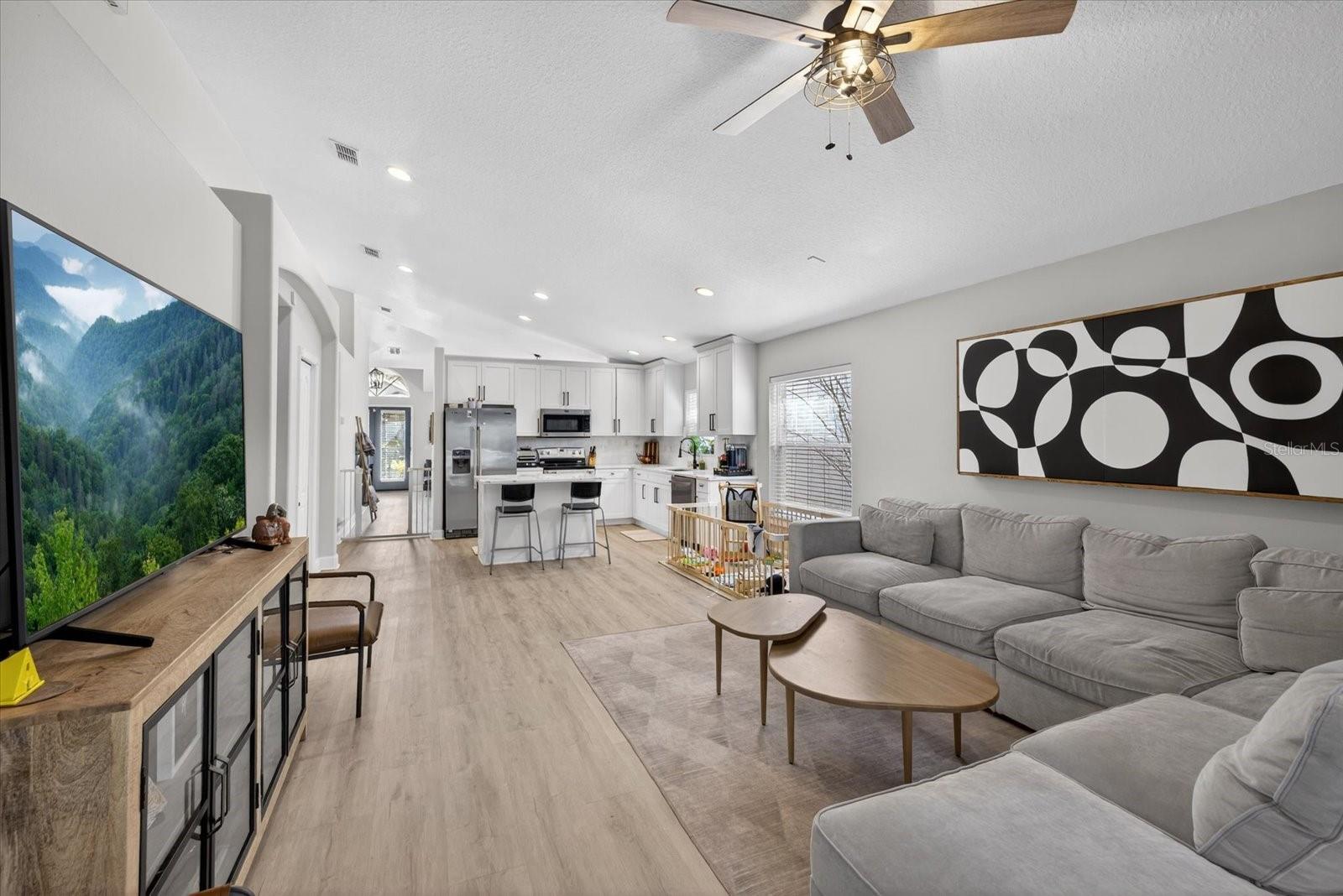 Image 9 of 37 For 5209 Abbey Park Avenue