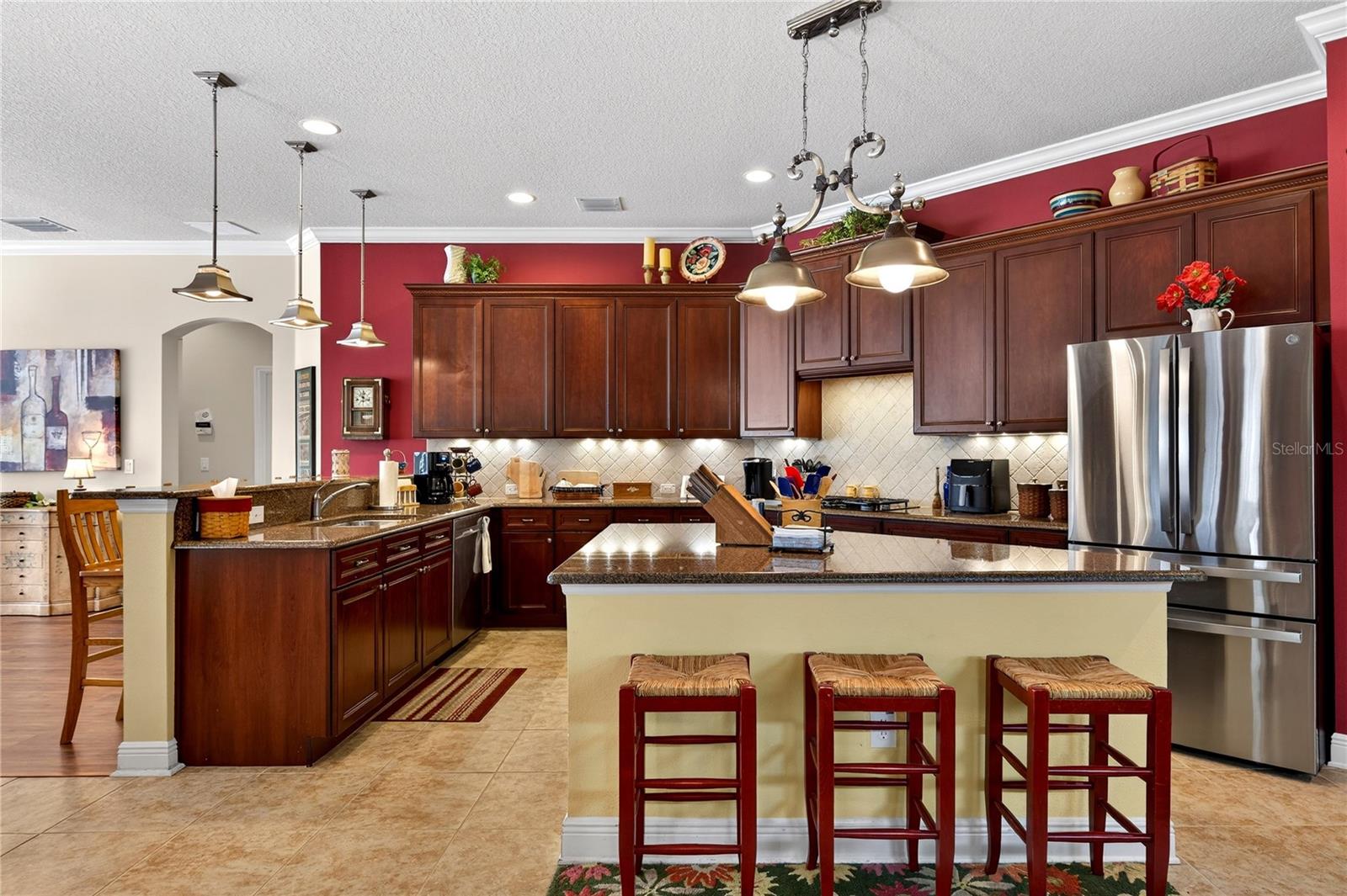 Image 22 of 76 For 19502 Mossy Oak Court