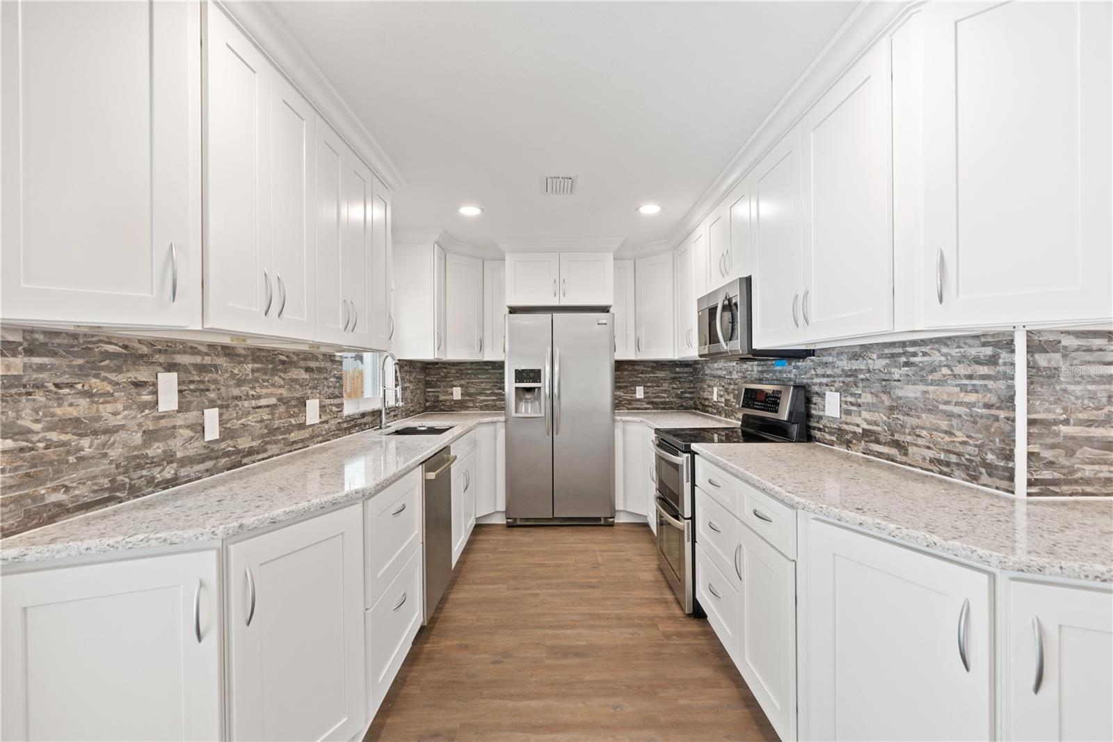 Image 13 of 53 For 14114 Bardsdale Lane