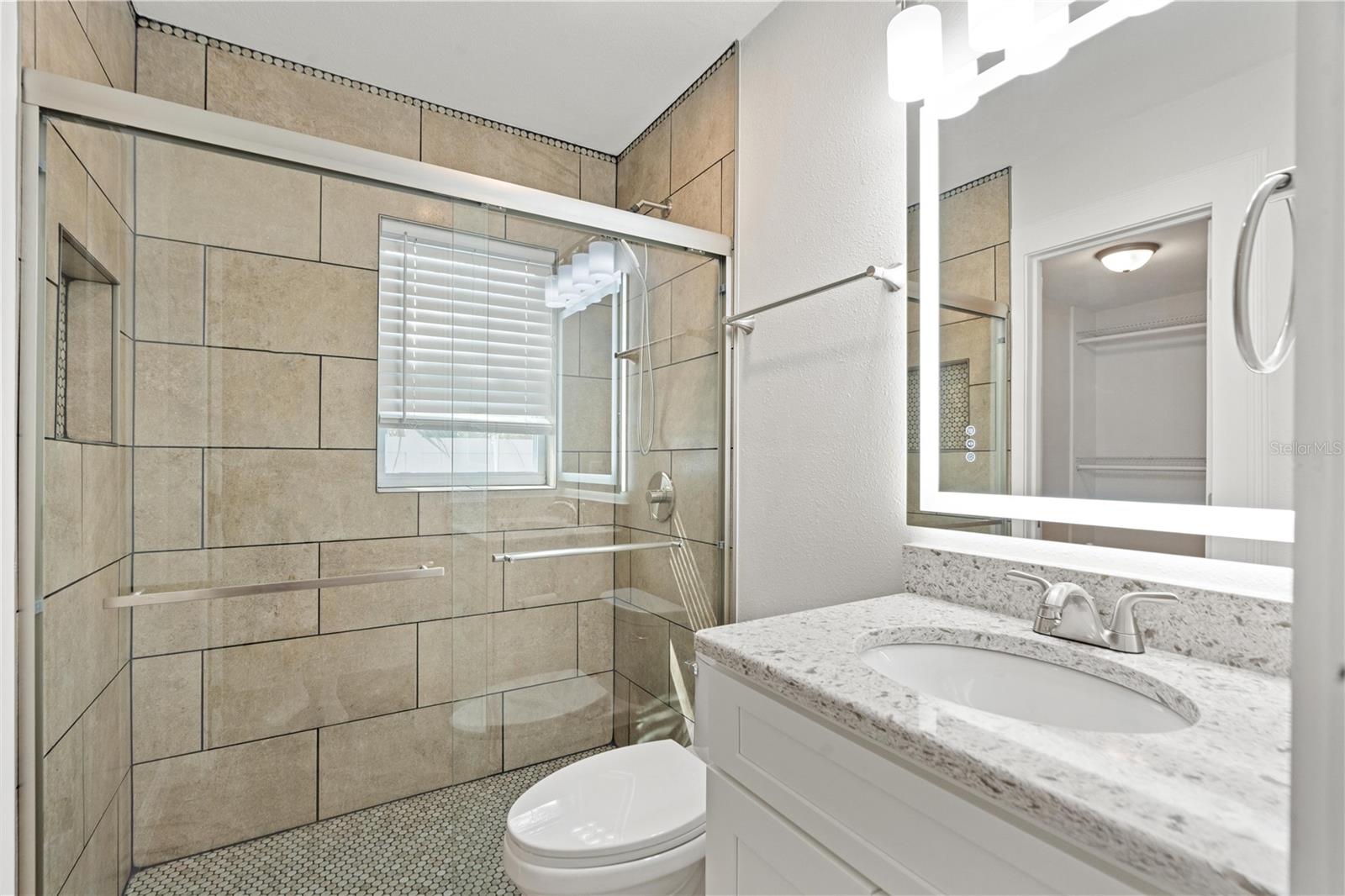 Image 32 of 53 For 14114 Bardsdale Lane