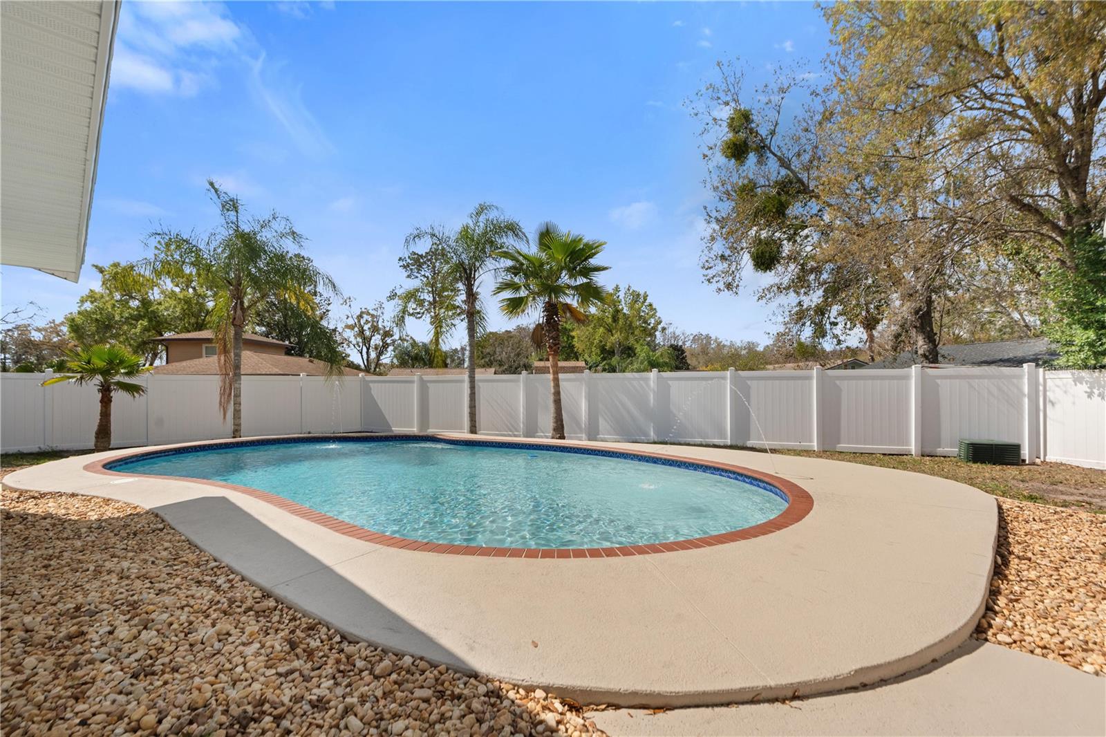 Image 36 of 53 For 14114 Bardsdale Lane