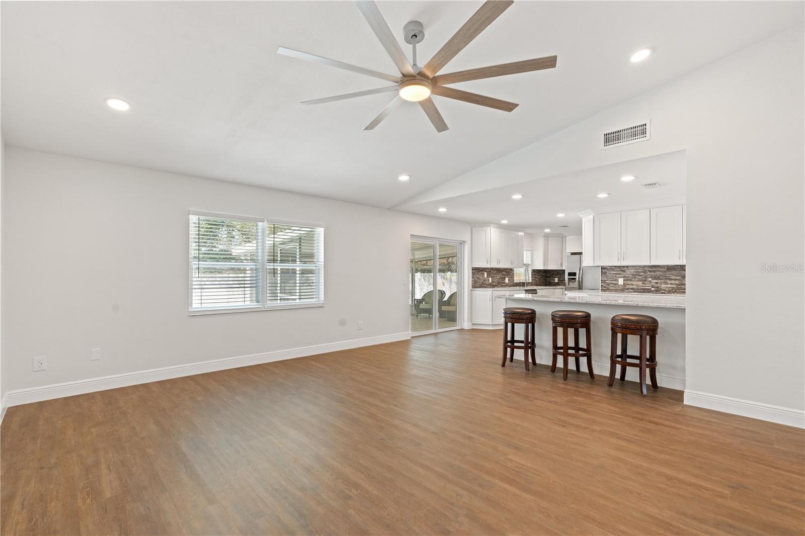 Image 7 of 53 For 14114 Bardsdale Lane