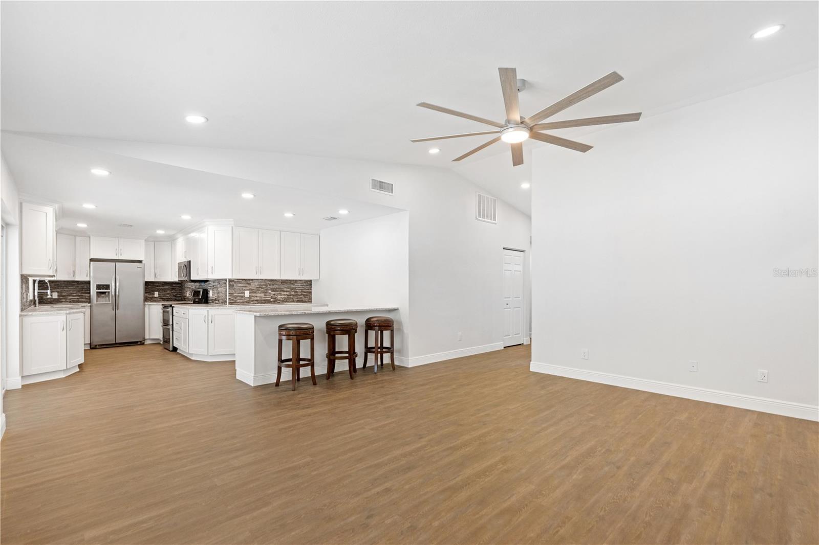 Image 8 of 53 For 14114 Bardsdale Lane