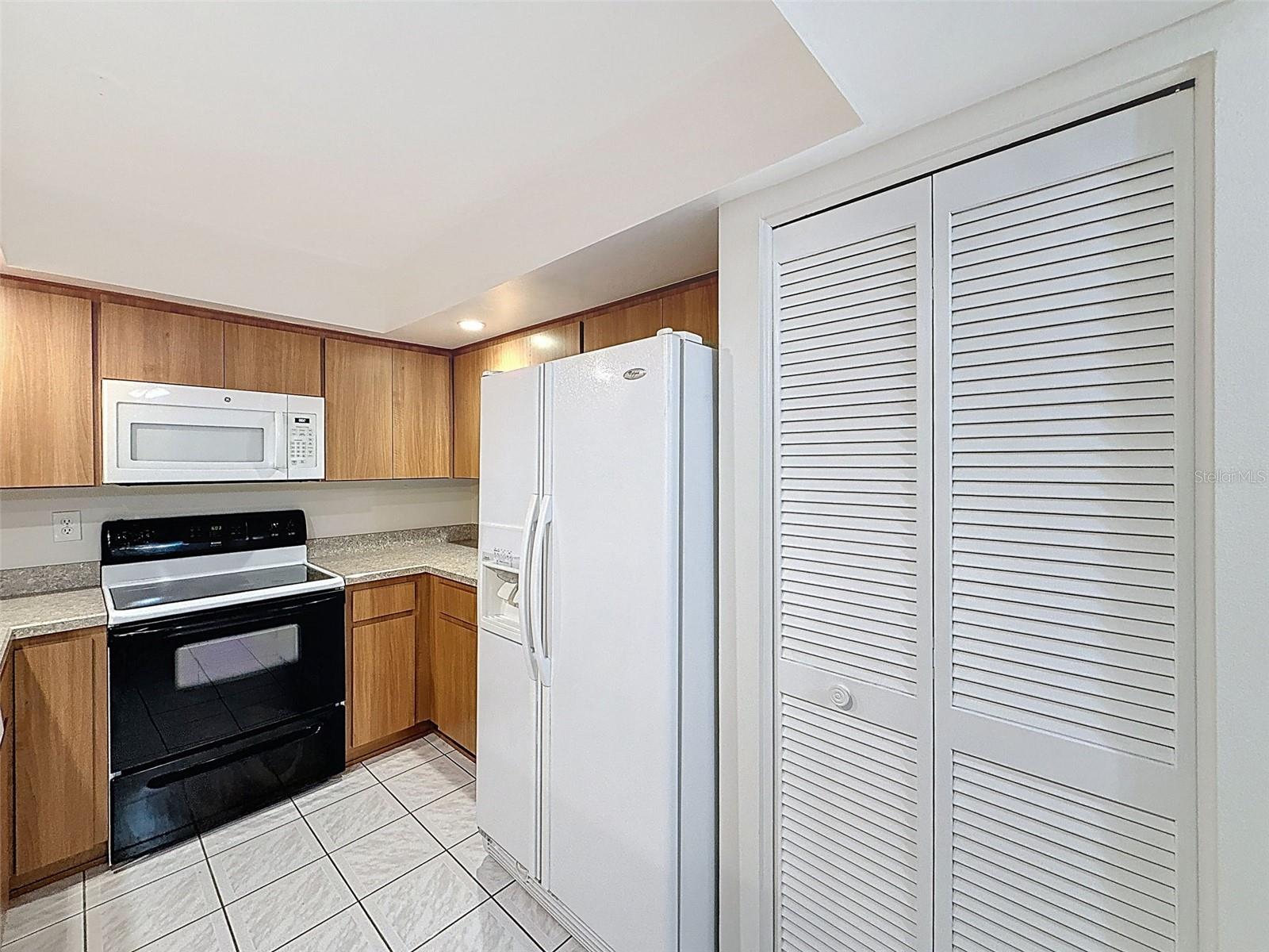 Image 24 of 57 For 11341 Dollar Lake Drive 1