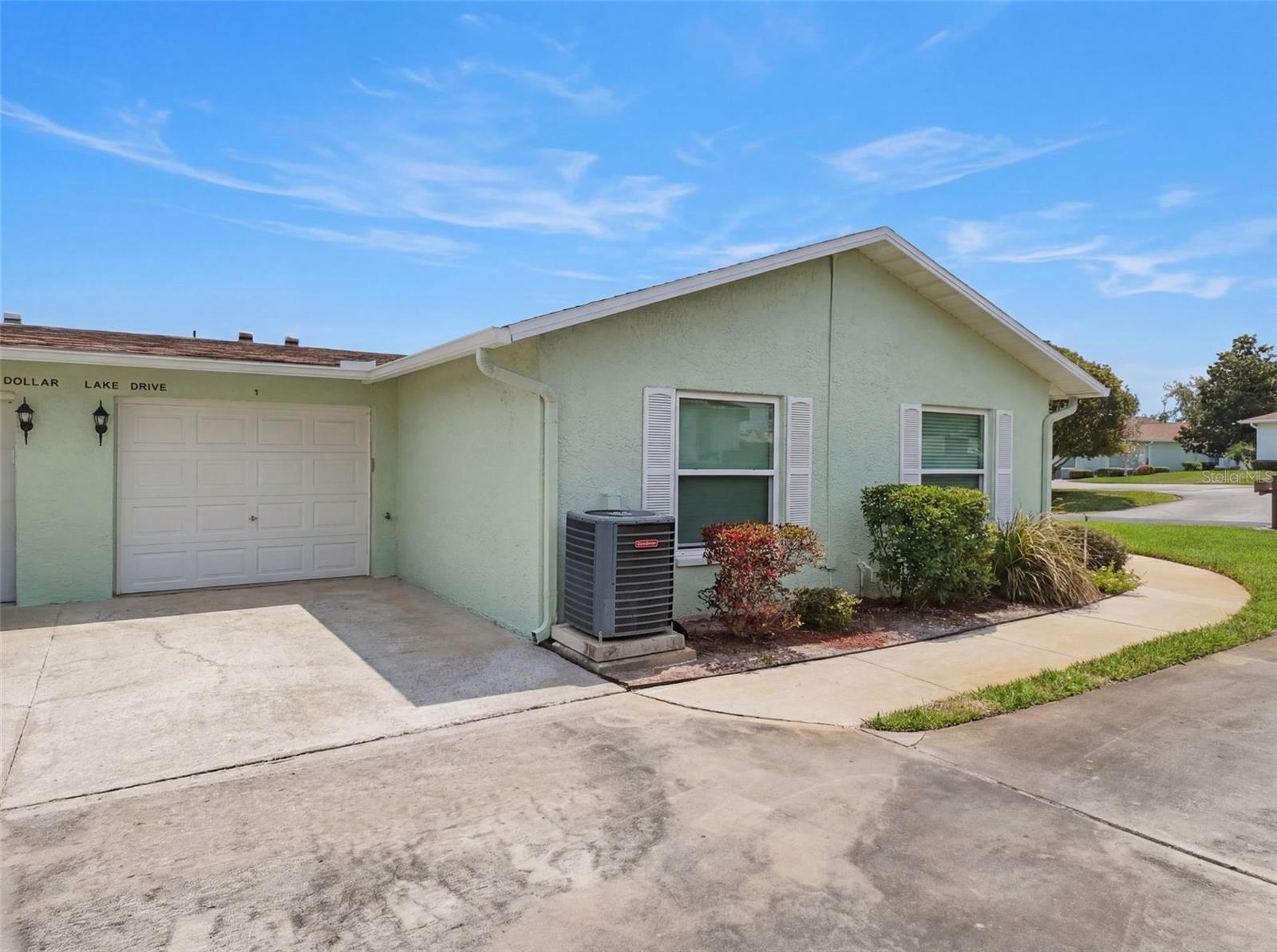 Image 3 of 57 For 11341 Dollar Lake Drive 1