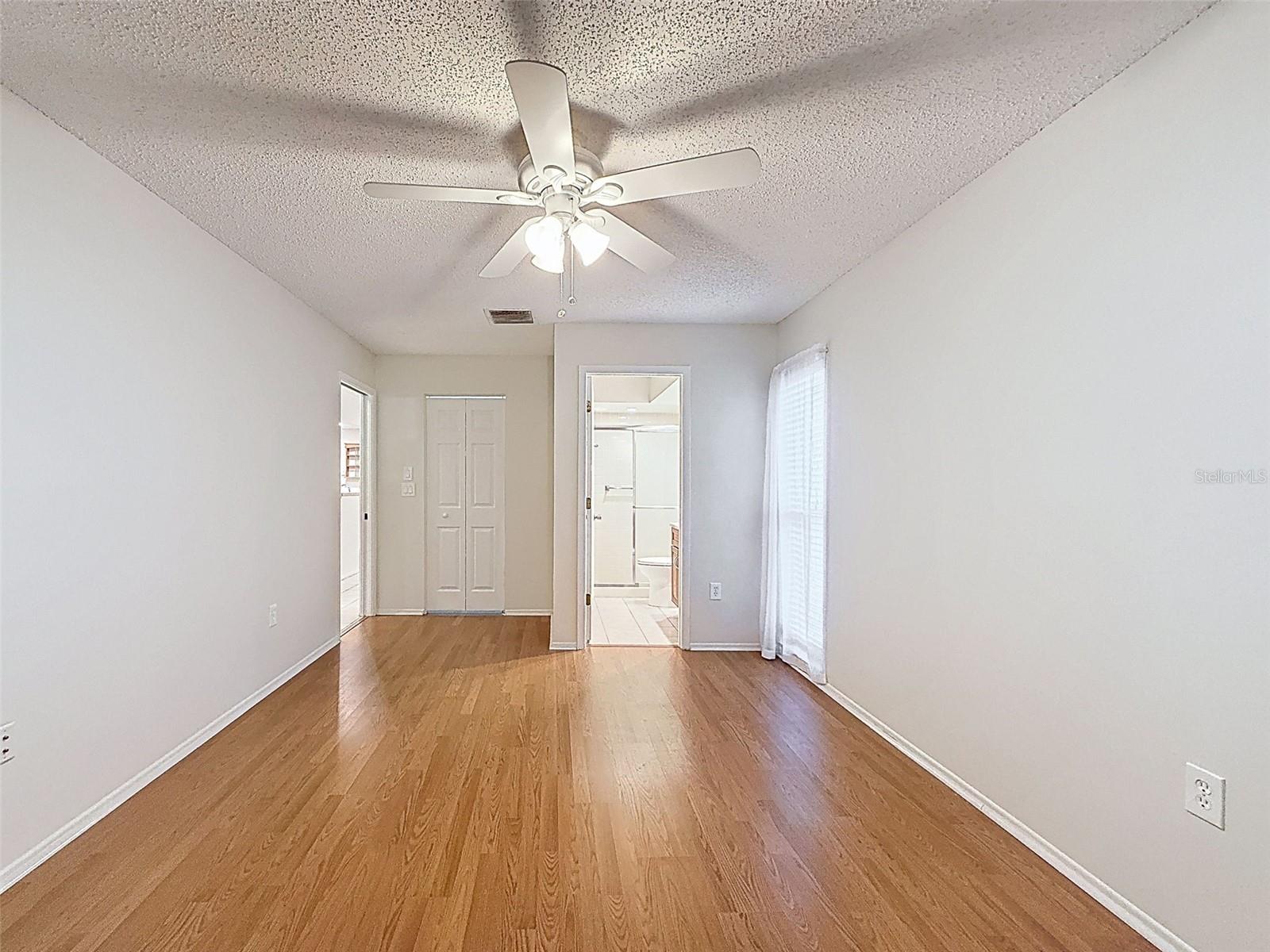 Image 38 of 57 For 11341 Dollar Lake Drive 1