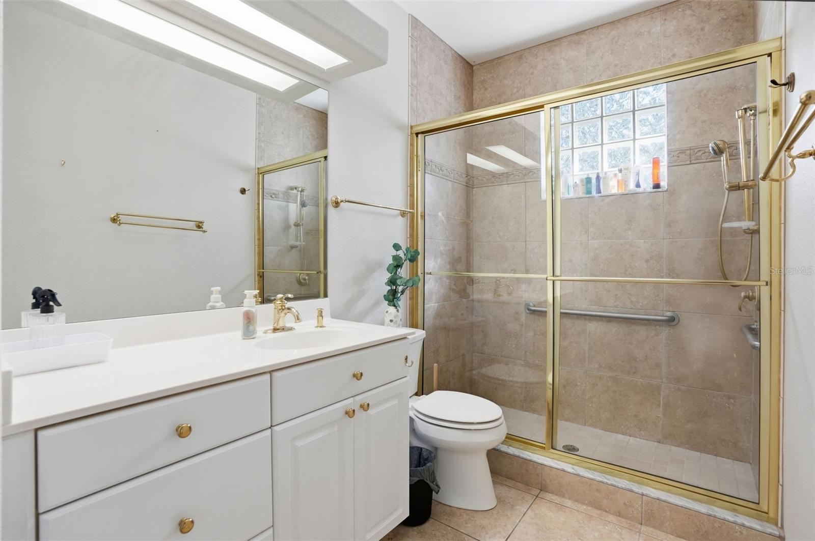 Image 27 of 47 For 3563 Blossom Drive