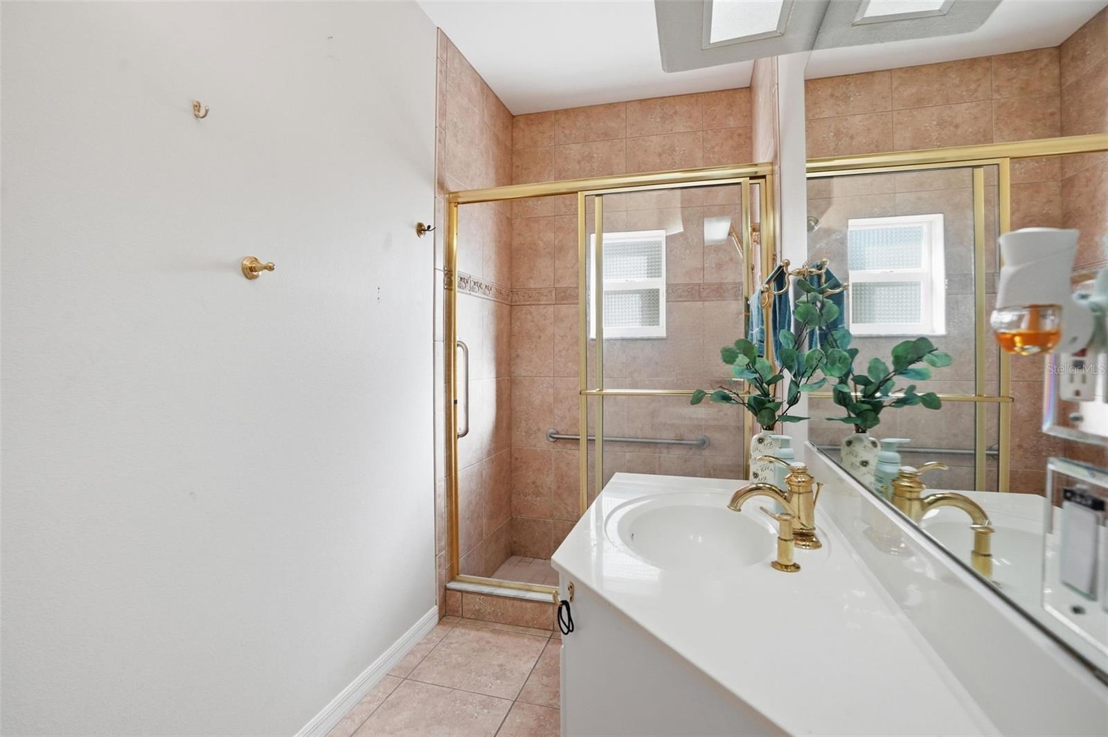 Image 30 of 47 For 3563 Blossom Drive