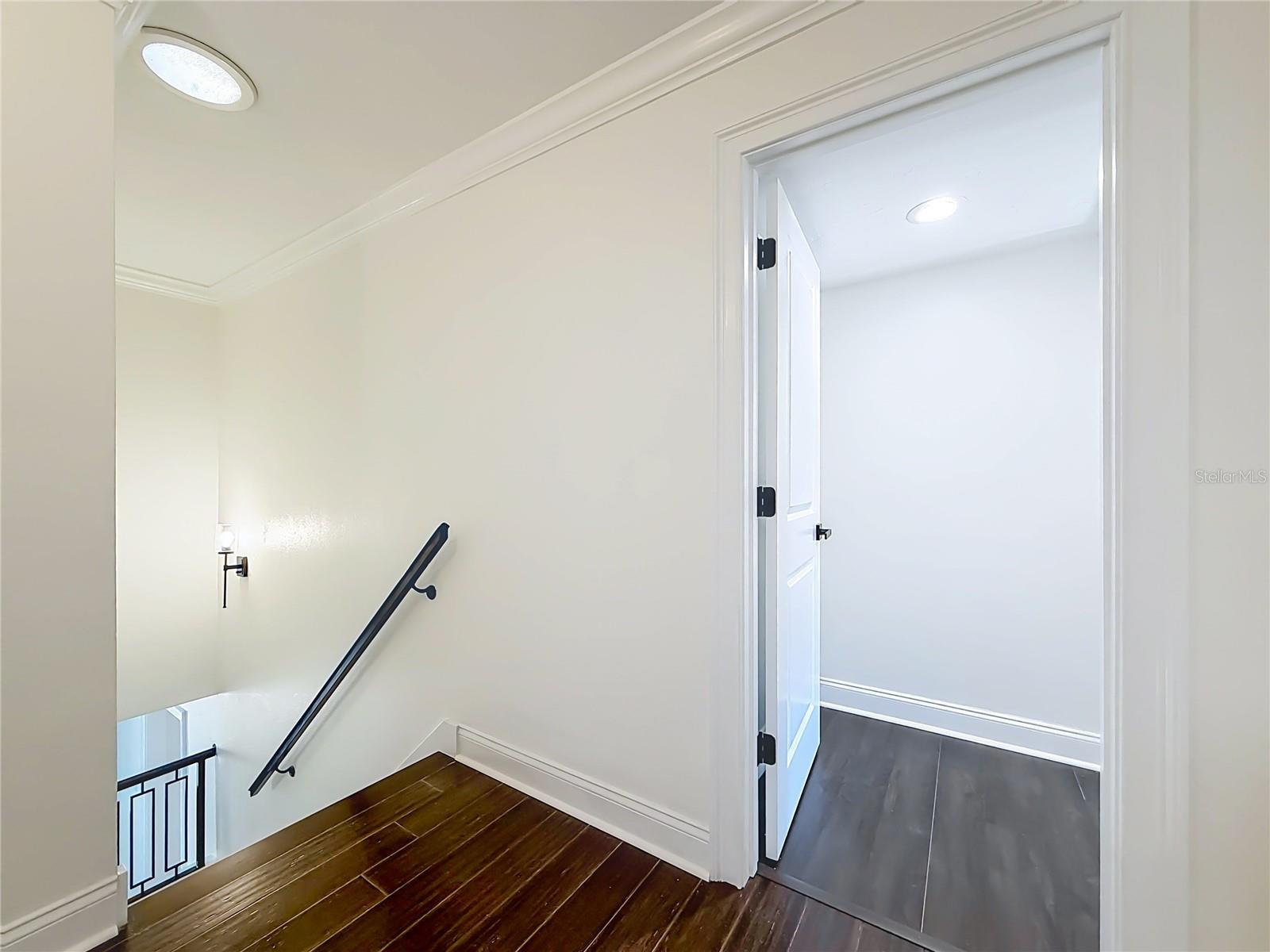 Image 11 of 100 For 3575 24th Avenue Road