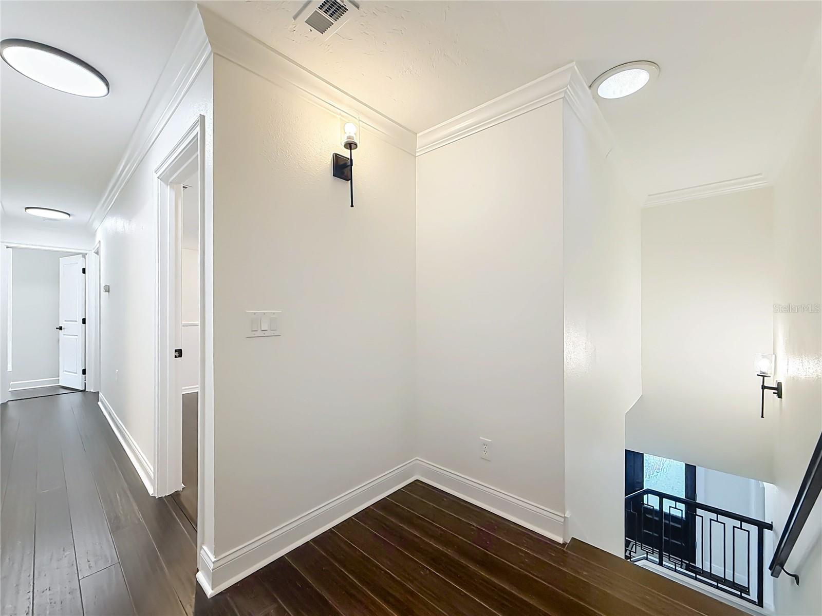 Image 20 of 100 For 3575 24th Avenue Road