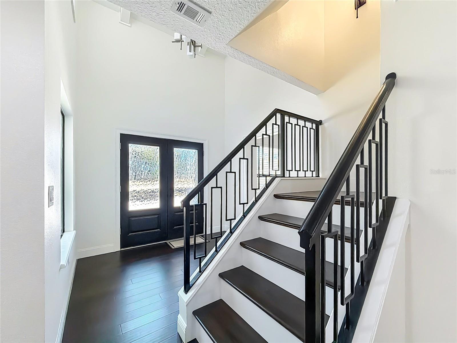 Image 35 of 100 For 3575 24th Avenue Road