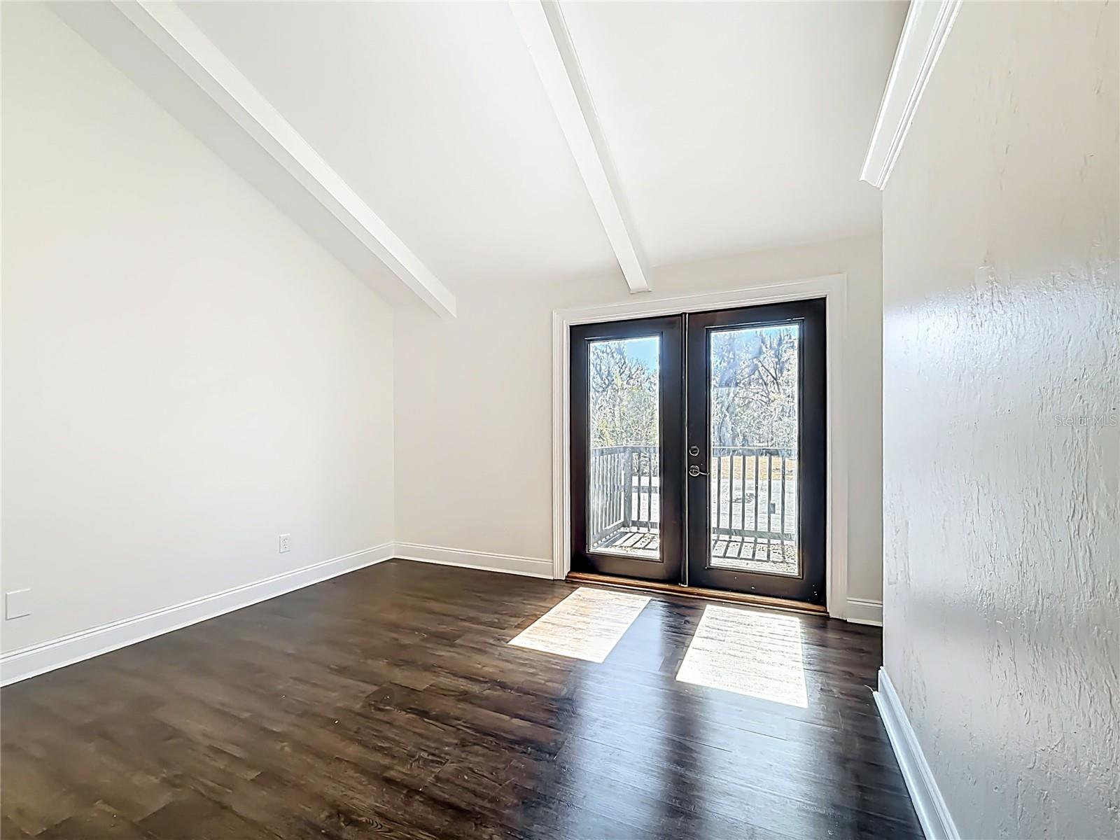 Image 46 of 100 For 3575 24th Avenue Road