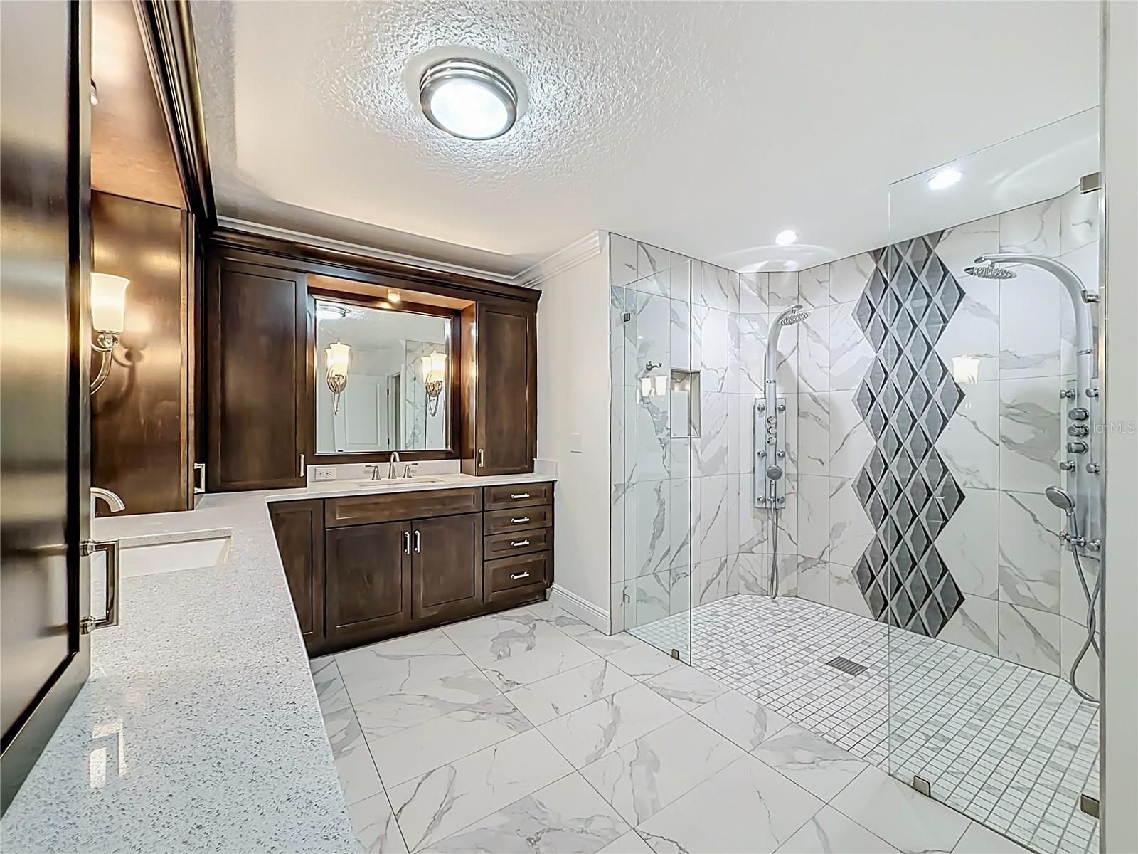 Image 55 of 100 For 3575 24th Avenue Road