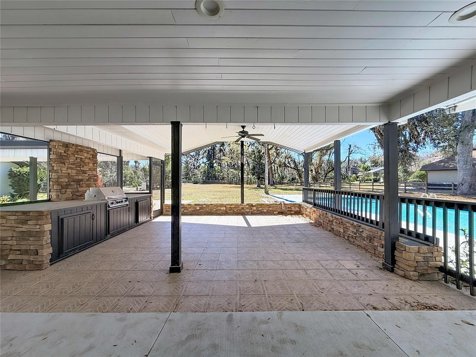 Image 67 of 100 For 3575 24th Avenue Road