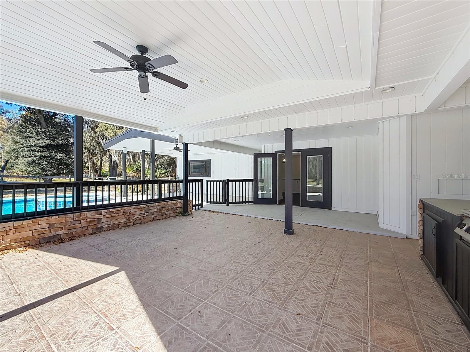 Image 72 of 100 For 3575 24th Avenue Road