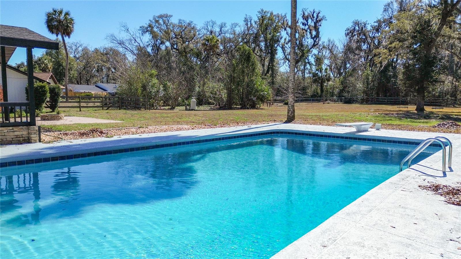 Image 93 of 100 For 3575 24th Avenue Road