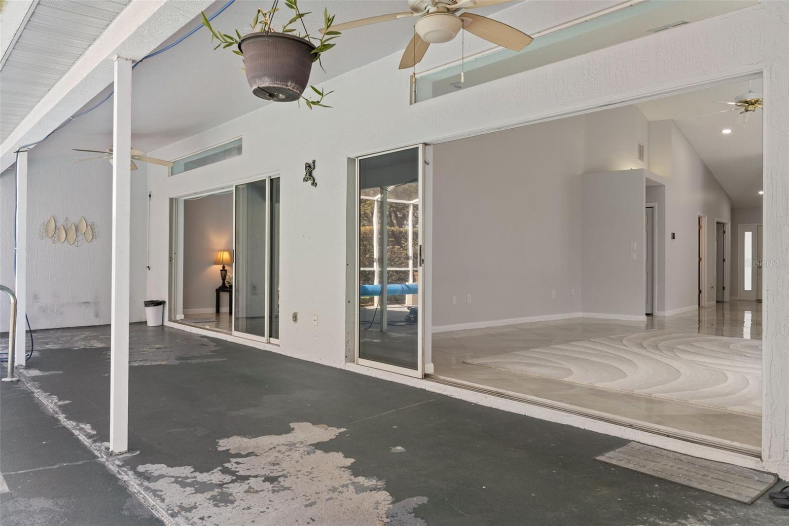 Image 33 of 52 For 9151 Rhett Lane