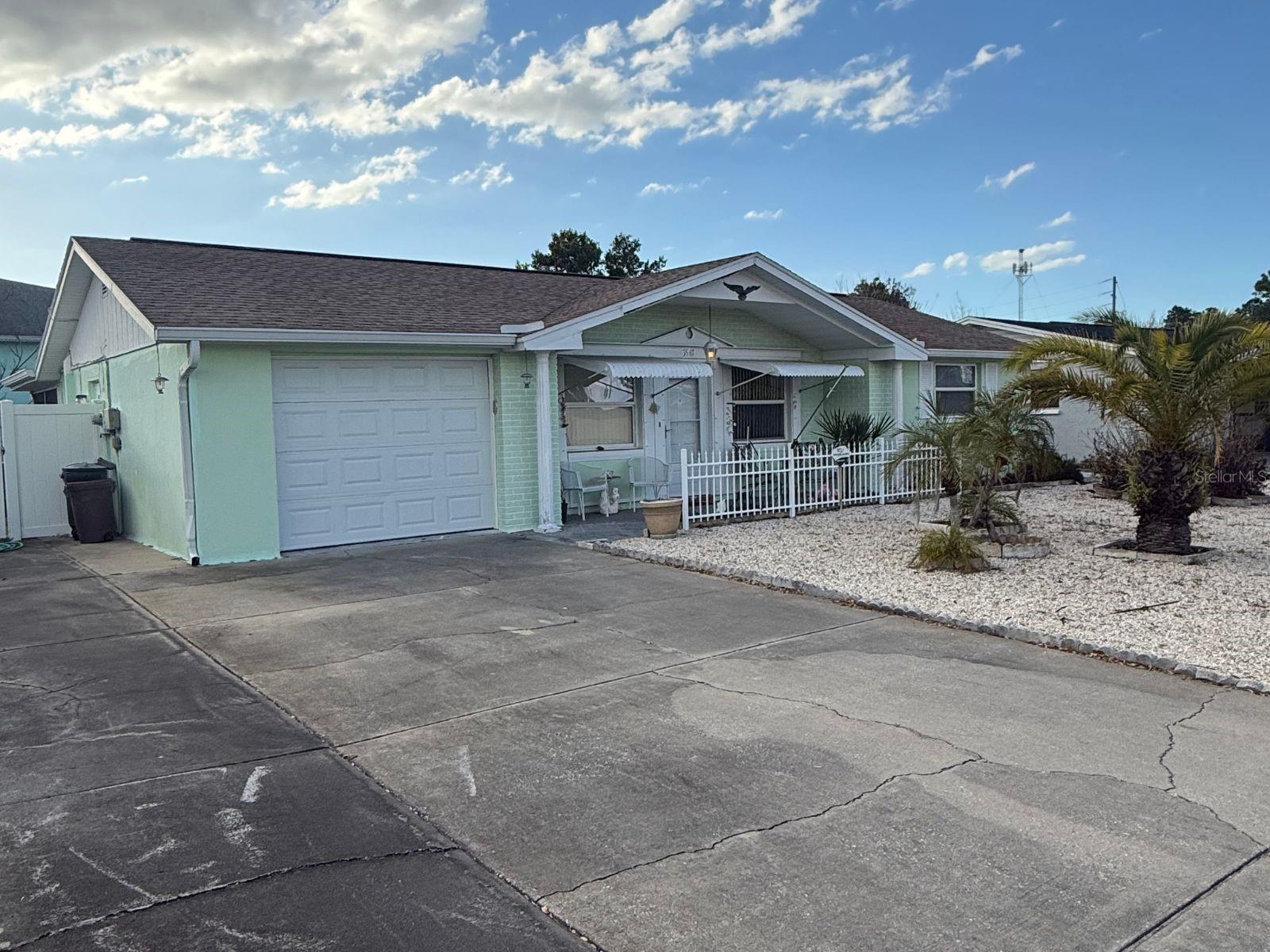 Image 2 of 9 For 3547 Woodcock Drive