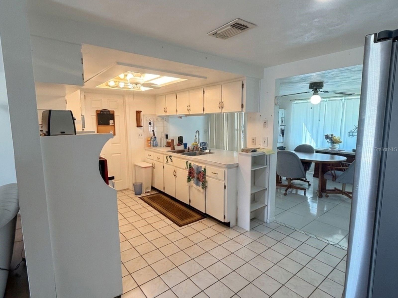 Image 5 of 9 For 3547 Woodcock Drive