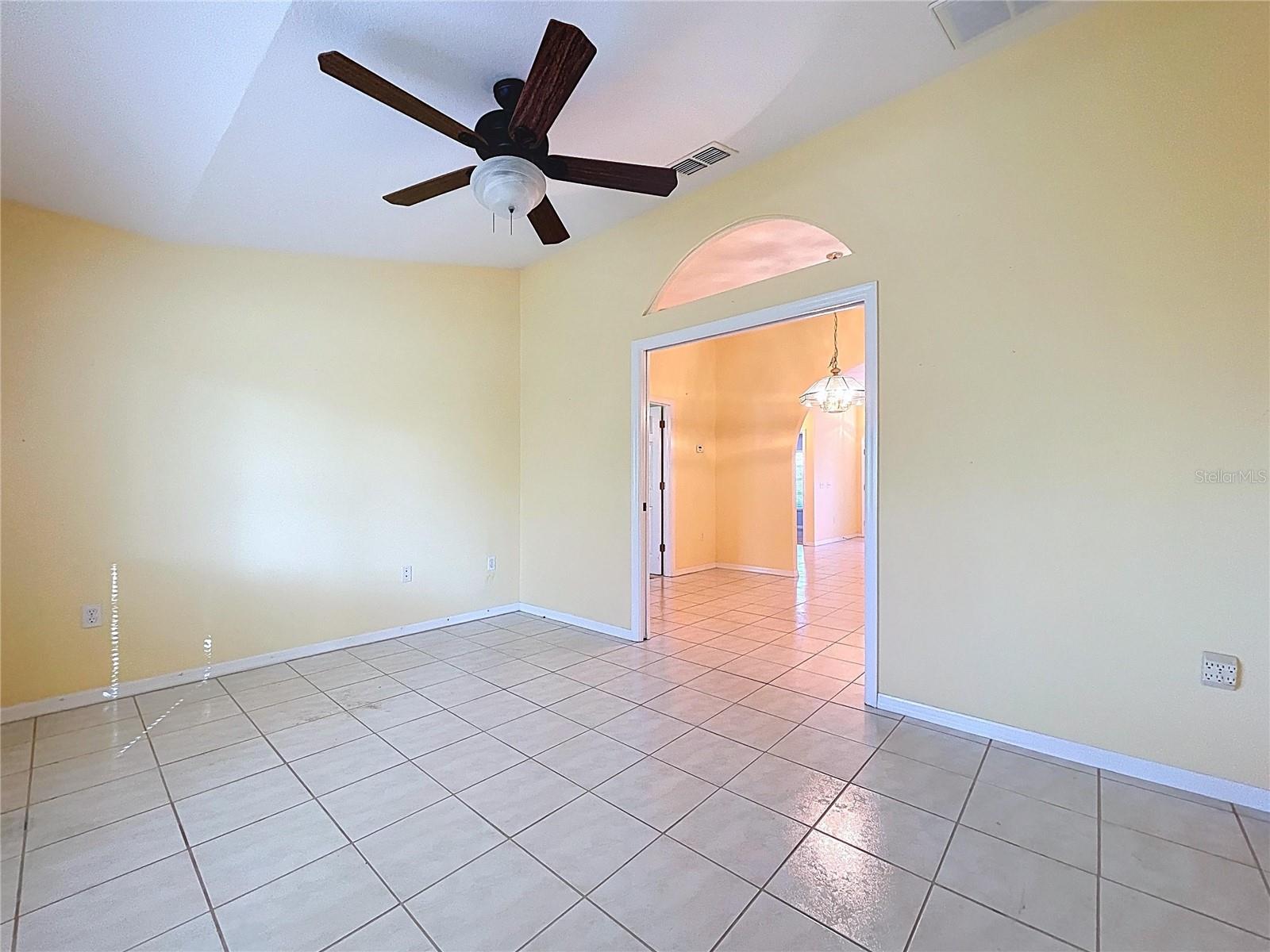 Image 21 of 65 For 9330 Villa Entrada