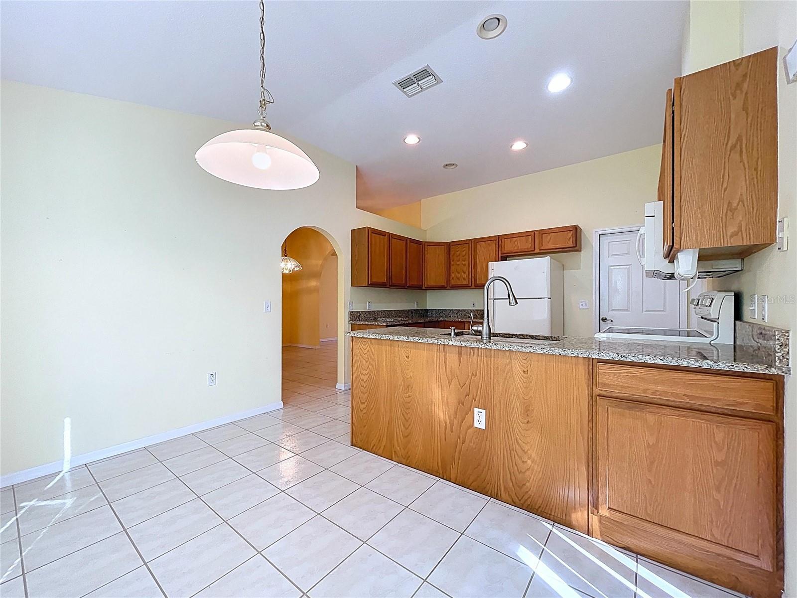 Image 33 of 65 For 9330 Villa Entrada