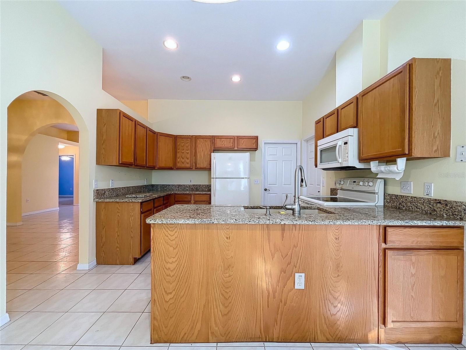 Image 35 of 65 For 9330 Villa Entrada