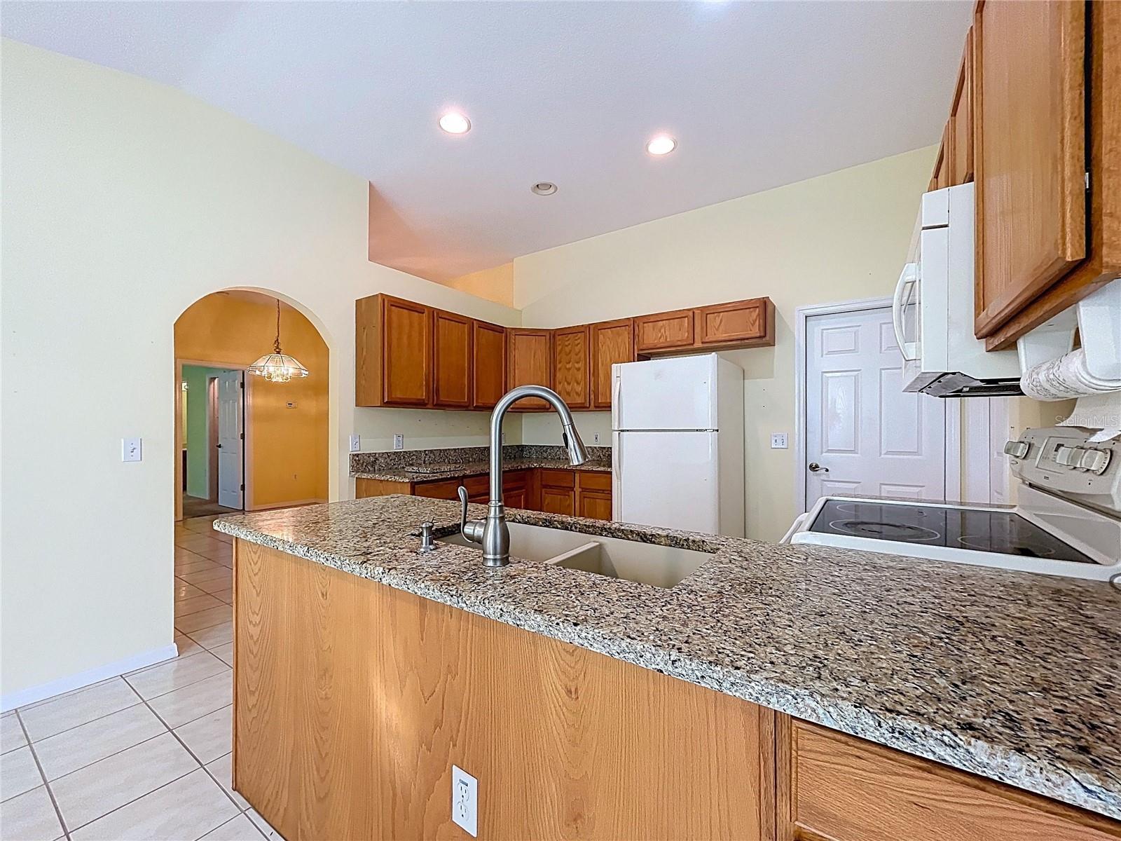 Image 37 of 65 For 9330 Villa Entrada