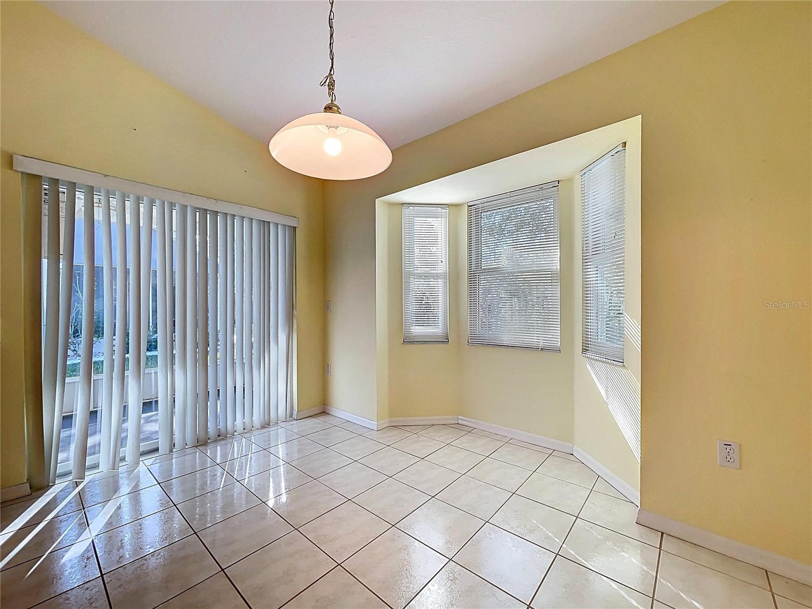 Image 40 of 65 For 9330 Villa Entrada