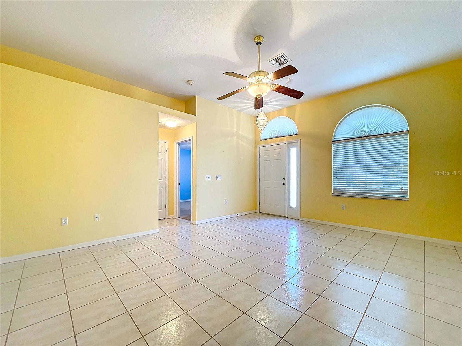 Image 6 of 65 For 9330 Villa Entrada