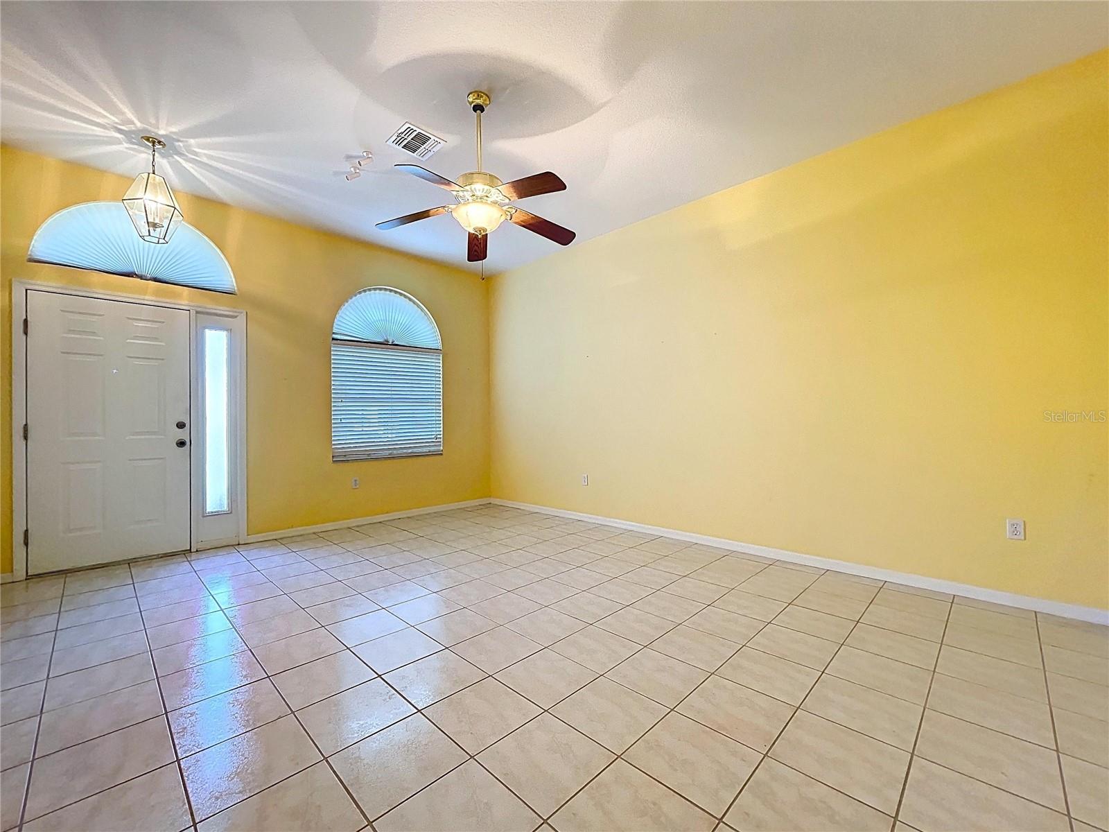 Image 8 of 65 For 9330 Villa Entrada