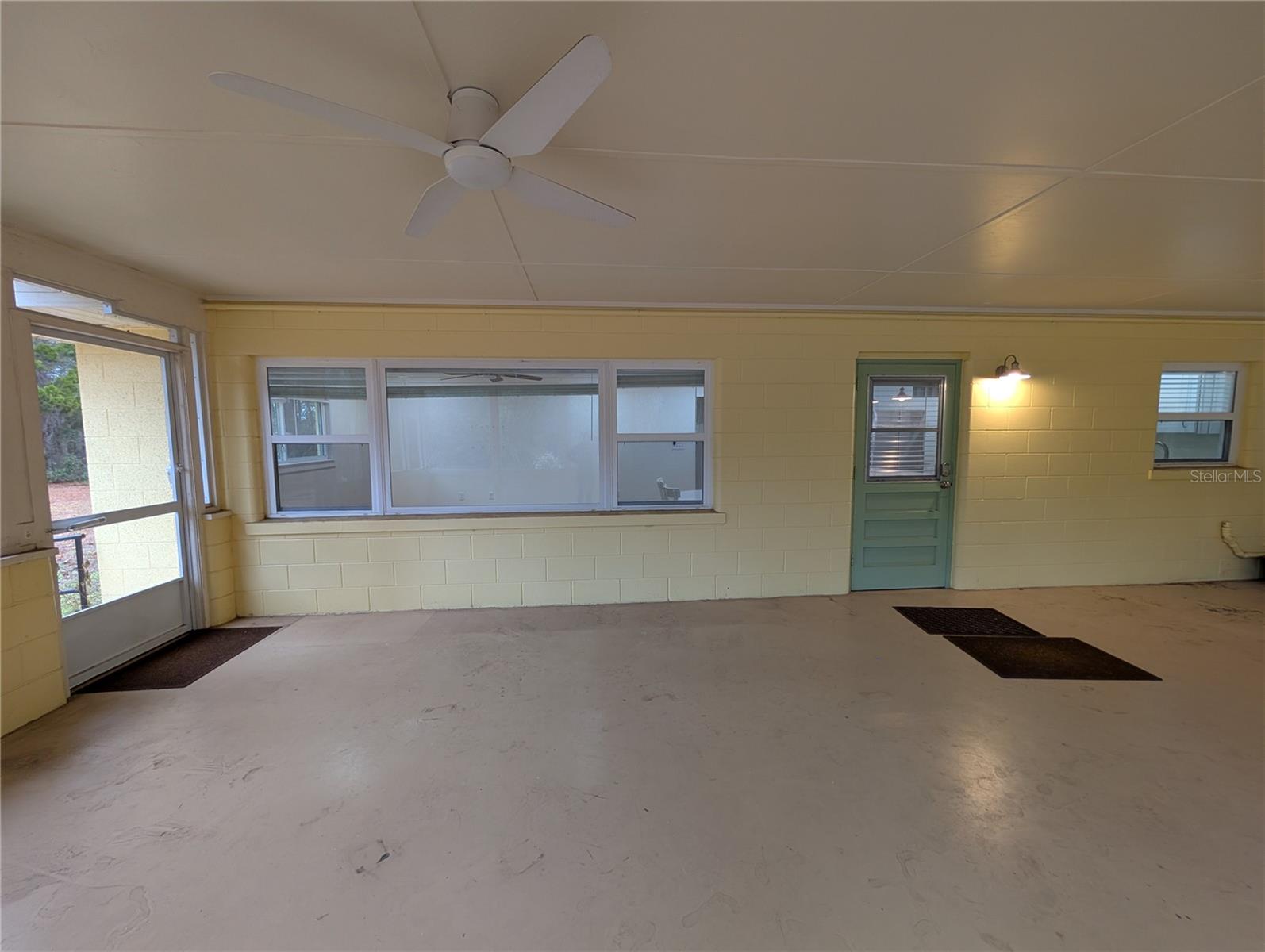 Image 23 of 32 For 8481 Great Oaks Drive