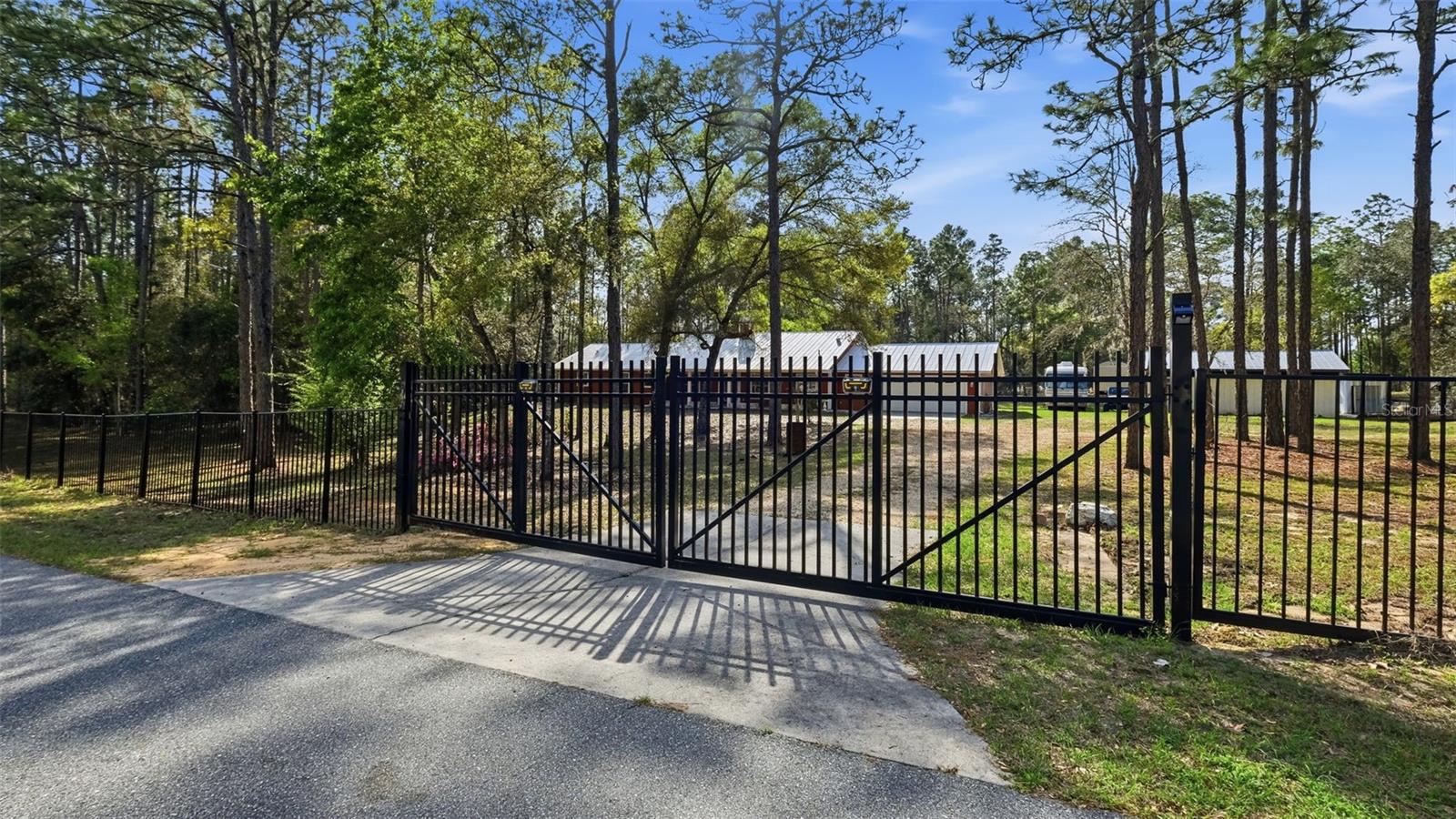 Image 14 of 84 For 12092 Hyacinth Point