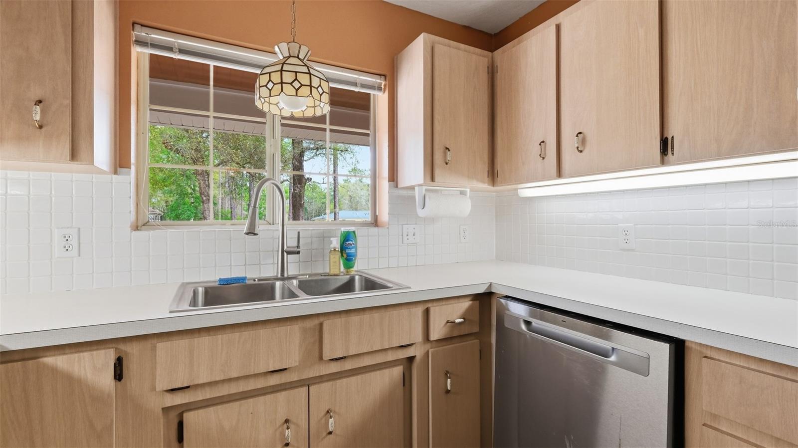 Image 19 of 84 For 12092 Hyacinth Point