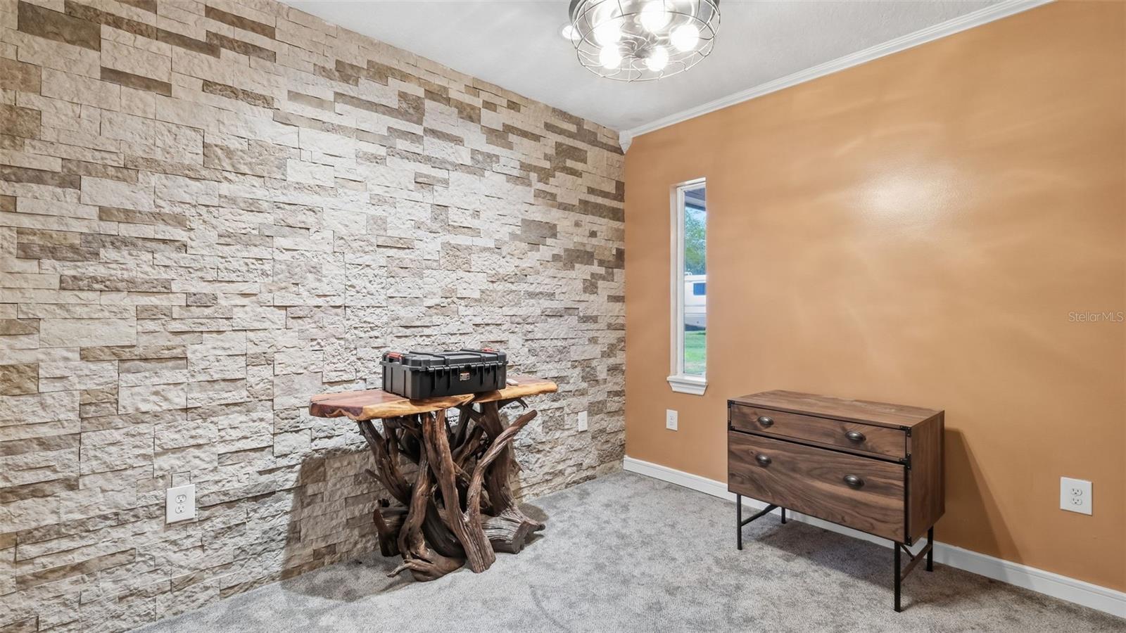 Image 30 of 84 For 12092 Hyacinth Point