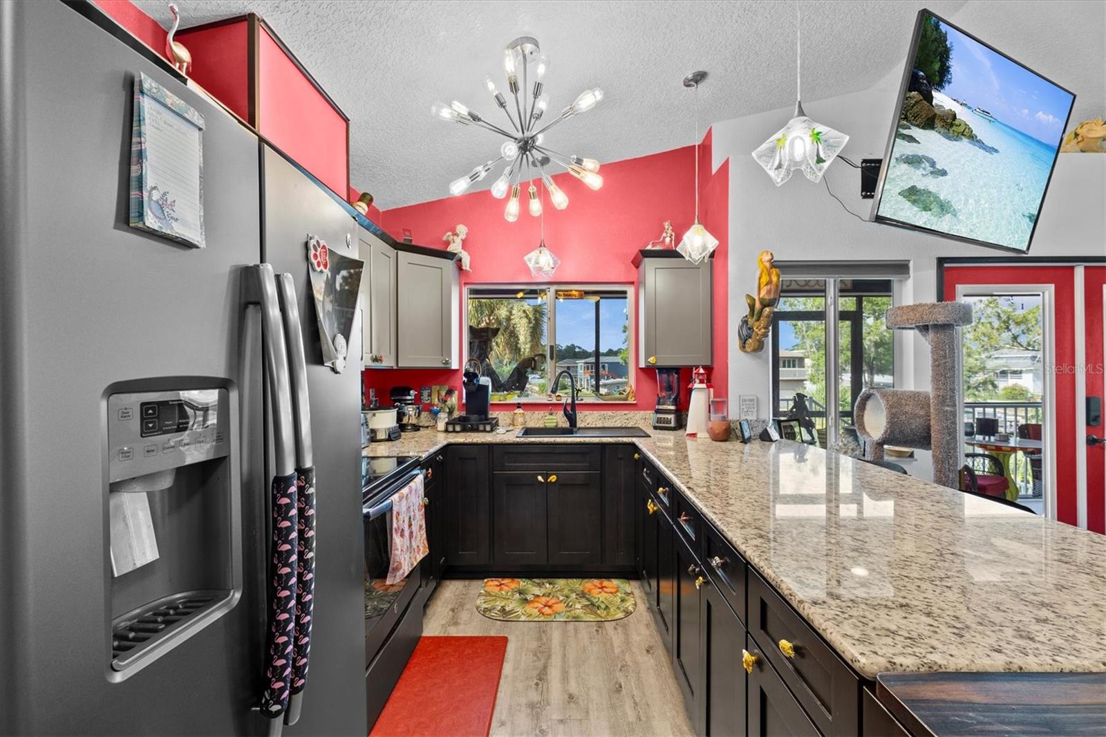 Image 32 of 73 For 6241 Colony Circle