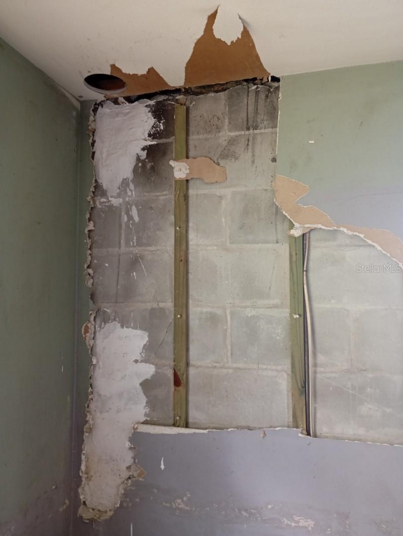 Image 22 of 40 For 2924 148th Avenue