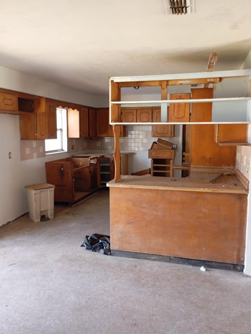 Image 7 of 40 For 2924 148th Avenue