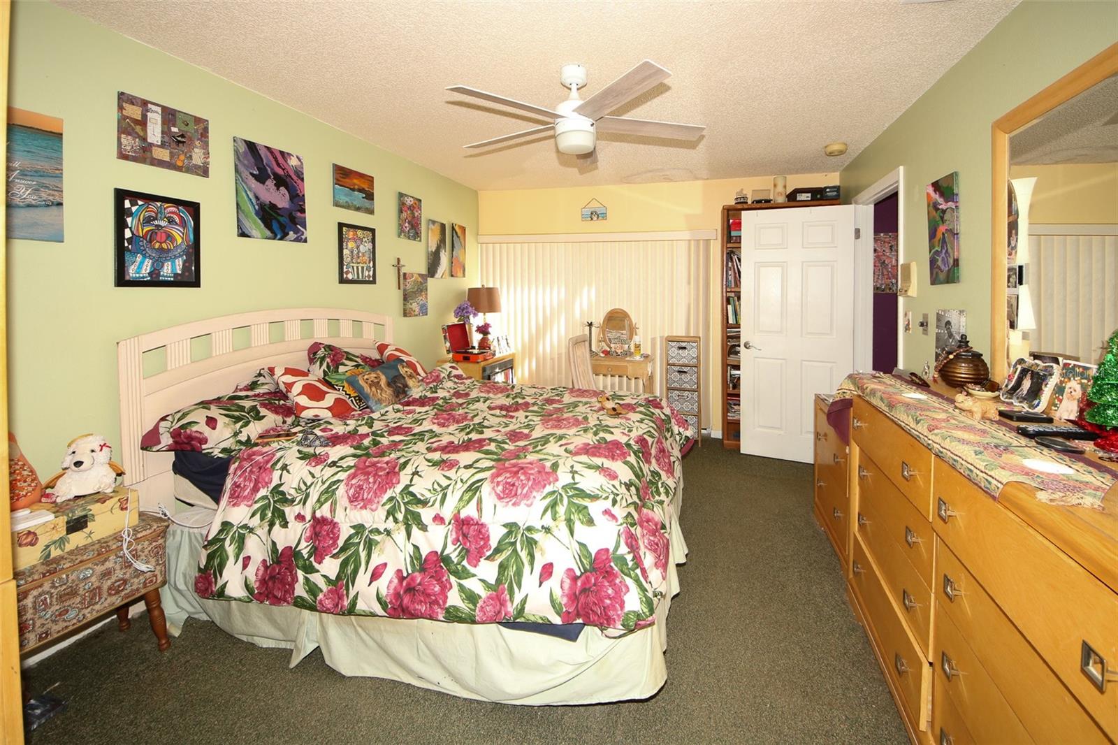 Listing photo id 13 for 45 Turnstone Drive