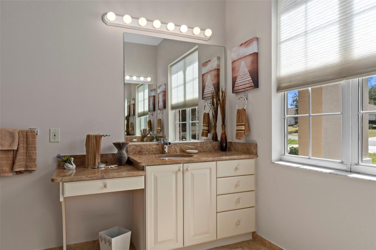 Image 19 of 65 For 3444 Canterbury Lake Drive