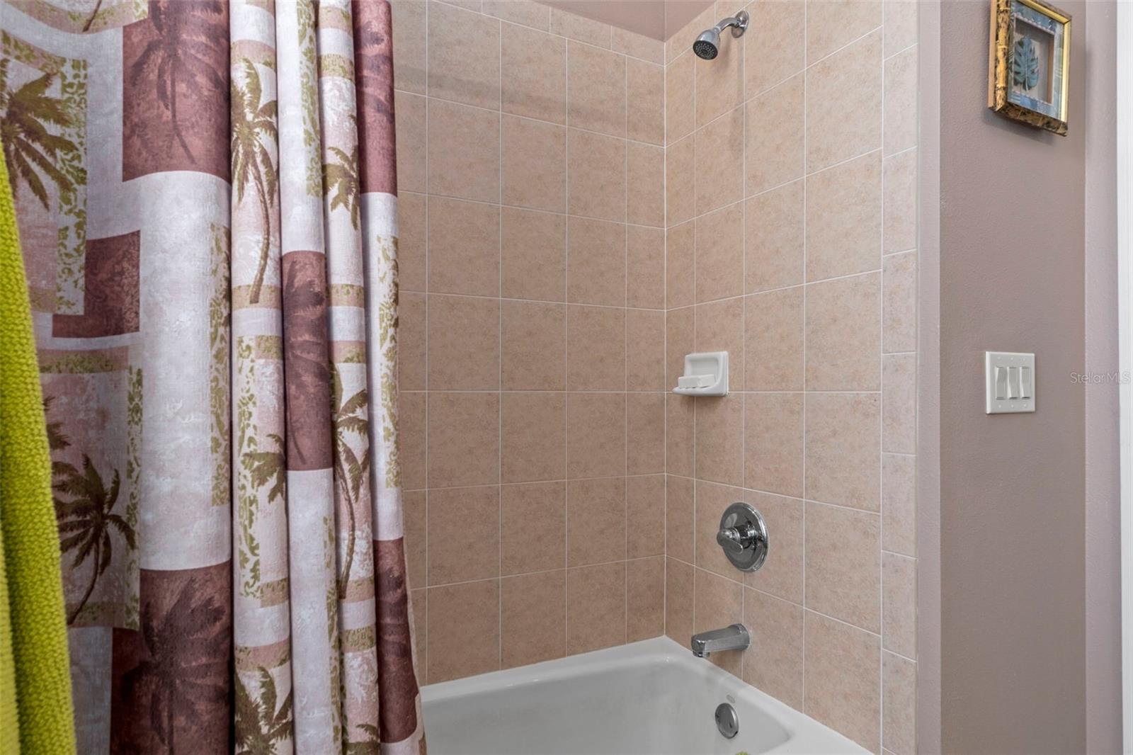 Image 33 of 65 For 3444 Canterbury Lake Drive