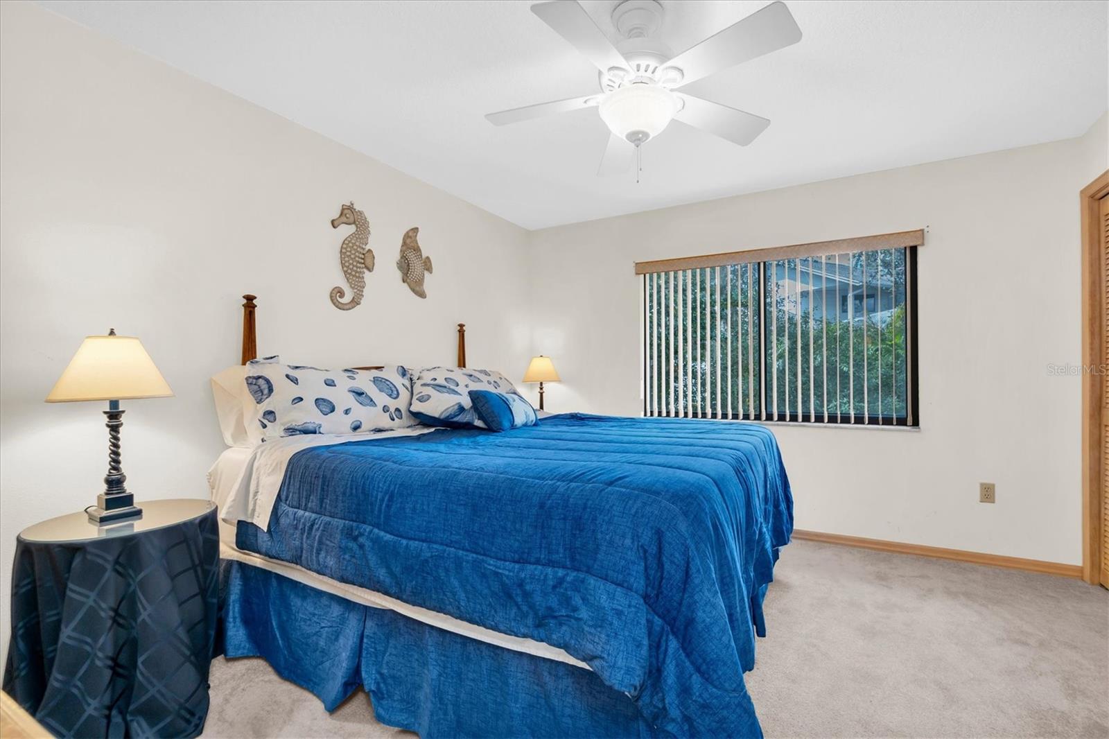 Listing photo id 31 for 8823 Crescent Forest Boulevard