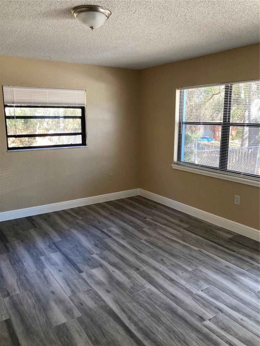 Image 12 of 22 For 3588 Meriden Avenue B