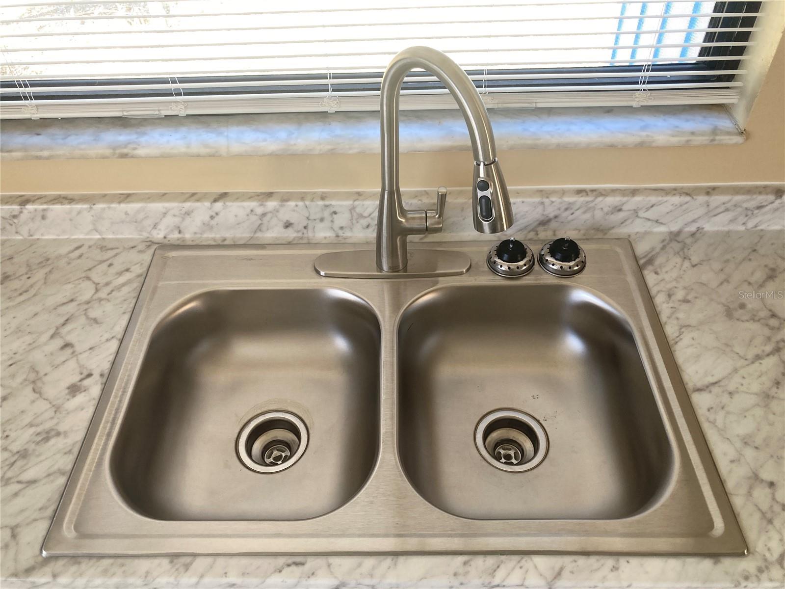 Image 16 of 22 For 3588 Meriden Avenue B